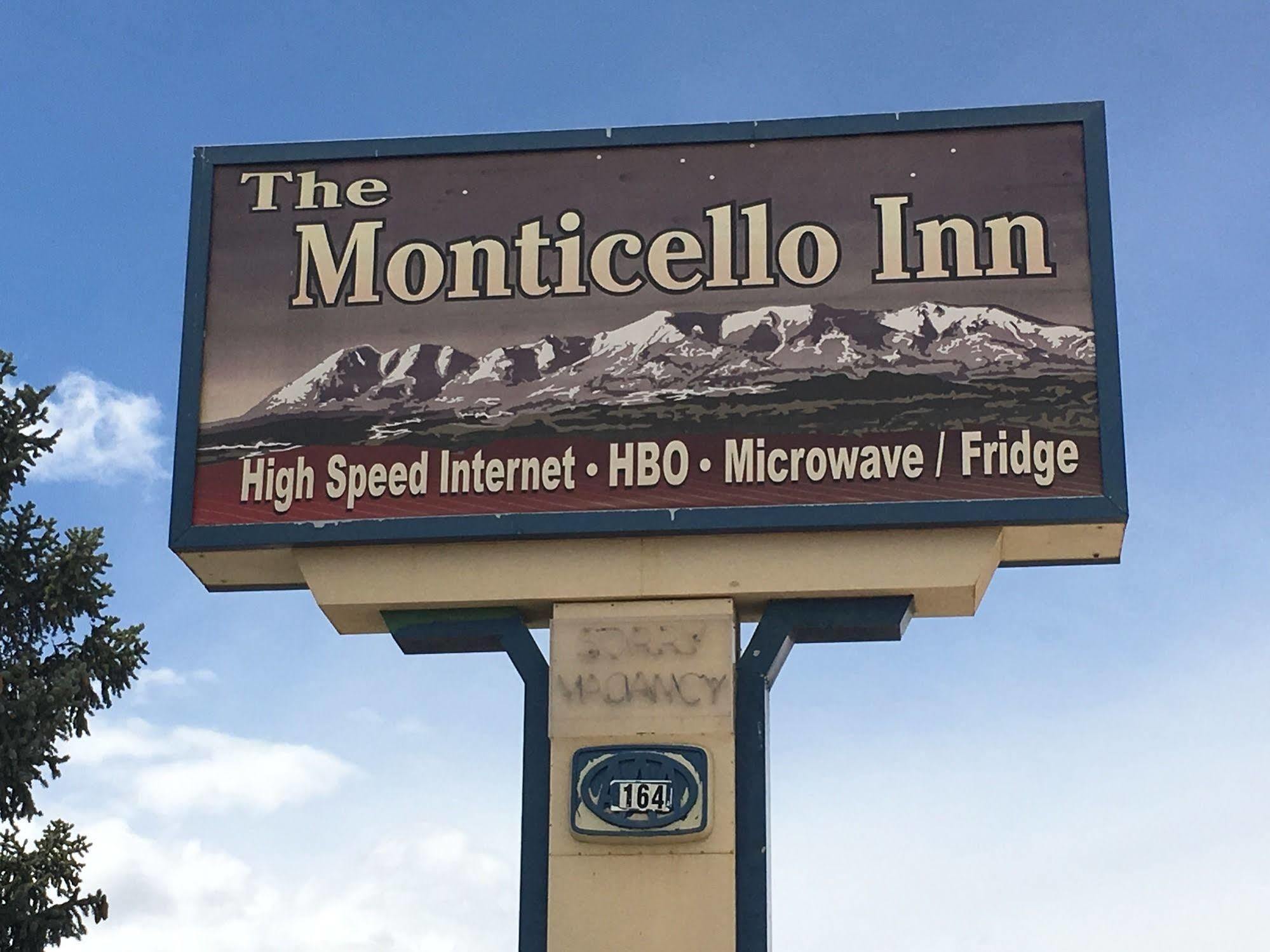 The Monticello Inn מראה חיצוני תמונה
