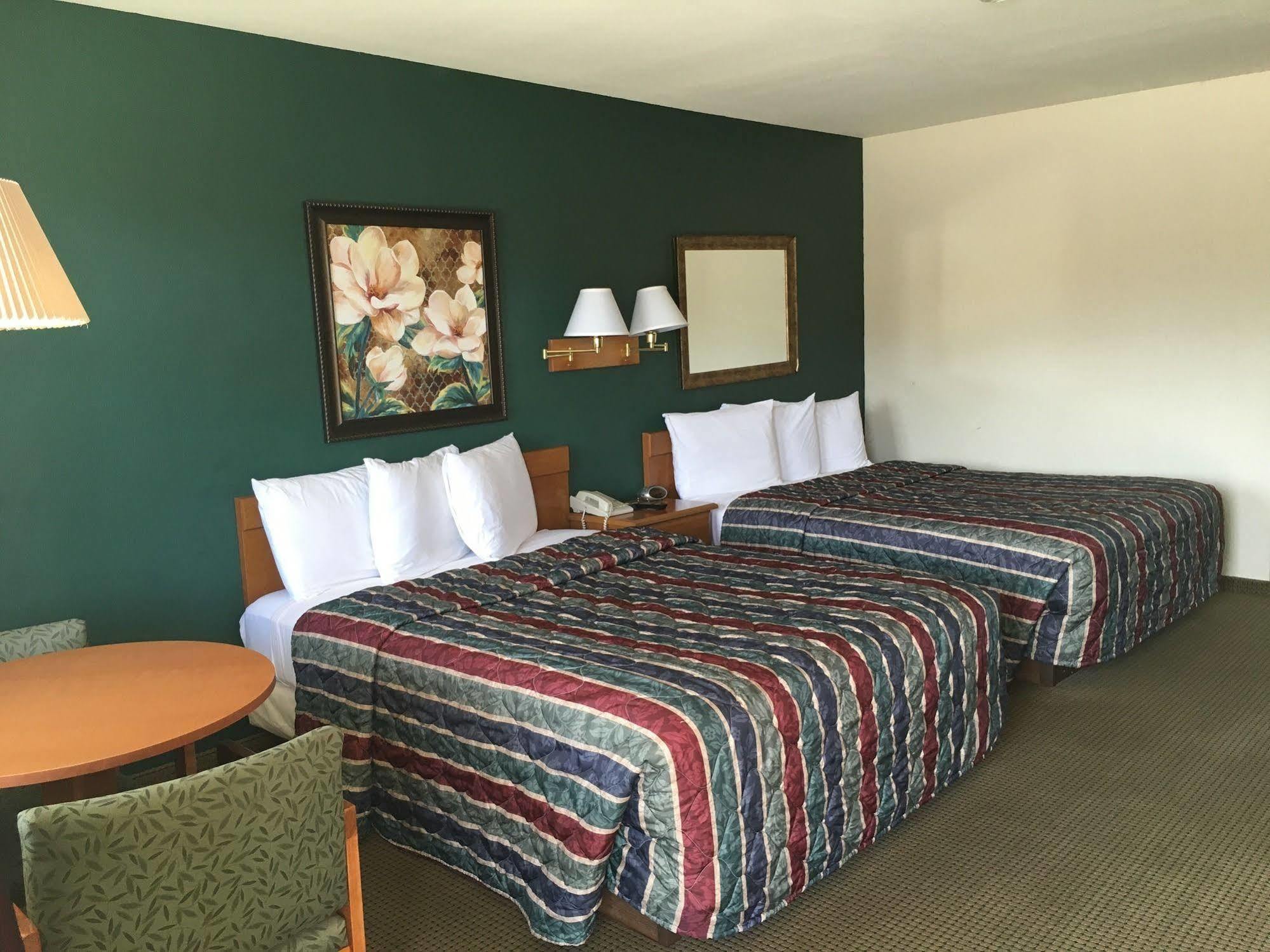 The Monticello Inn מראה חיצוני תמונה